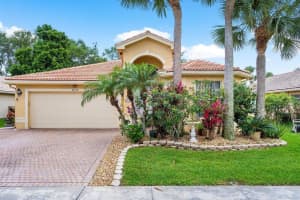 MLS# R11081006, Green Acres, Florida 33463