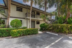 13334 Polo Club Road 214-215, Wellington