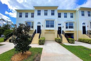 1615 42nd 103, Vero Beach