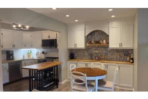 5949 La Pinata Boulevard A-2, Greenacres, FL 33463 Sold 05/30/25