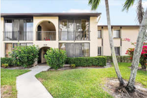 432 Pine Glen Lane D1, Greenacres, FL 33463 Sold 05/30/25