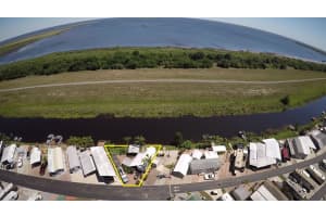 7950 Hwy 78 W 105, Okeechobee