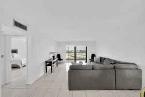 7076 Huntington Lane 803, Delray Beach, FL 33446 Sold 11/10/25