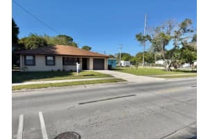 2104 Avenue M Avenue, Fort Pierce, FL 34950 Sold 07/23/25