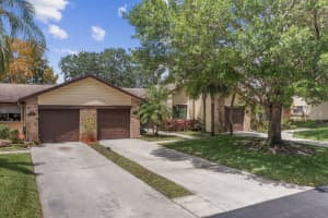 160 Ramblewood Circle, Royal Palm Beach