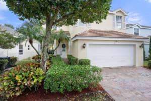 111 Berenger Walk, Royal Palm Beach