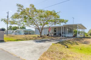 2160 SE 25th Drive, Okeechobee, FL 34974 - MLS#R11081355