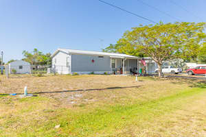 2160 SE 25th Drive, Okeechobee, FL 34974 - MLS#R11081355