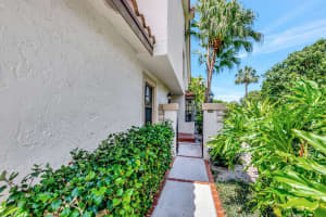 7950 La Mirada Drive, Boca Raton, FL 33433 - MLS#R11081369