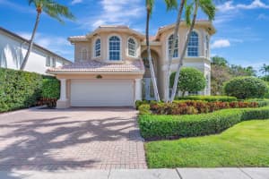 736 Sandy Point Lane, North Palm Beach, FL 33410 Sold 05/21/25