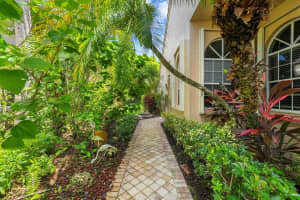 4663 Carlton Golf Drive, Lake Worth, FL 33449 - MLS#R11081387