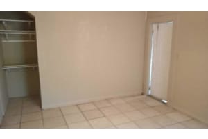 900 Avenue H Avenue 4, Riviera Beach, FL 33404 - MLS#R11081424