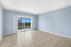 1638 Embassy Drive 411, West Palm Beach, FL 33401 - MLS#R11081573