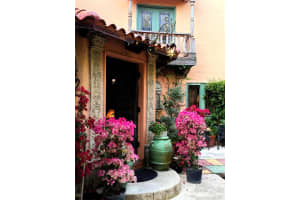 211 30th Street, West Palm Beach, FL 33407 Sold 11/12/25