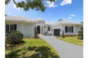7 Beachside Drive, Vero Beach, FL 32963 - MLS#R11081608