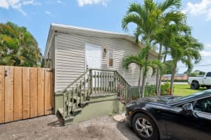 234 Sleepy Hollow Drive, West Palm Beach, FL 33415 Sold 06/24/25