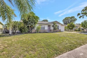 107 Gotham Drive, Fort Pierce, FL 34946 - MLS#R11081729
