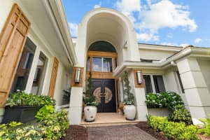 560 Bay Pointe Circle, Palm City, FL 34990 - MLS#R11081742