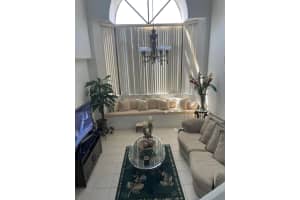 15499 Miami Lakeway N 306-5, Miami Lakes