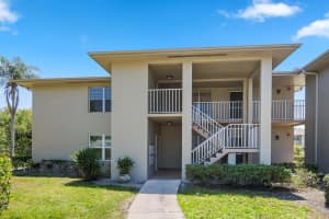 22 Lake Vista Trail 207, Port Saint Lucie