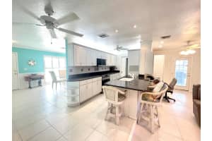 880 SE Degan Drive, Port Saint Lucie, FL 34983 - MLS#R11081819