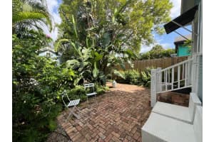 220 S L Street, Lake Worth Beach, FL 33460 Sold 09/04/25