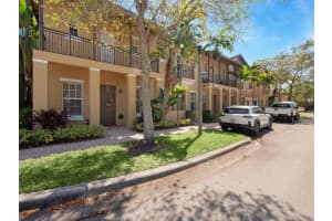 1013 SW 147th Terrace, Pembroke Pines, FL 33027 Sold 06/13/25