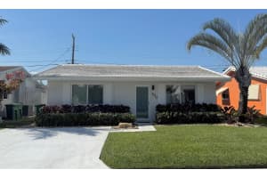 2712 Nw 52nd Court, Tamarac