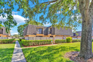 113 1st Way, West Palm Beach, FL 33407 Sold 12/01/25