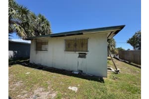 1015 Windsor Avenue, West Palm Beach, FL 33401 Sold 05/15/25