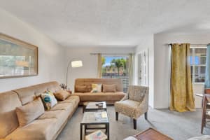52 Plymouth F, West Palm Beach, FL 33417 - MLS#R11081915