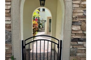 834 Madison Court, Palm Beach Gardens, FL 33410 - MLS#R11082013