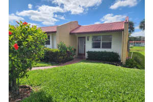 142 Lake Anne Drive, West Palm Beach
