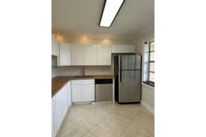 142 Lake Anne Drive, West Palm Beach, FL 33411 - MLS#R11082038
