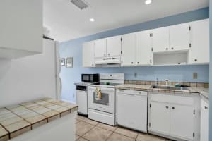 19 Stratford Drive F, Boynton Beach, FL 33436 - MLS#R11082043