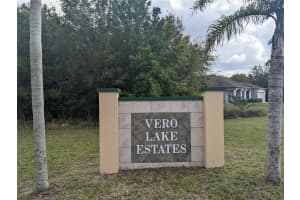 7825 96 Avenue, Vero Beach, FL 32967 Sold 12/04/25