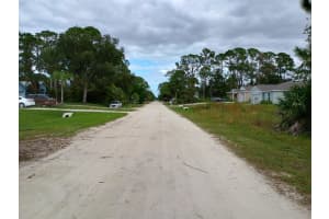 7825 96 Avenue, Vero Beach, FL 32967 Sold 12/04/25