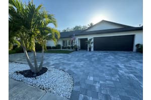 865 Azure Avenue, Wellington, FL 33414 Sold 05/27/25