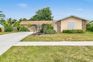 10 Chapel Court, Tequesta, FL 33469 Sold 10/17/25