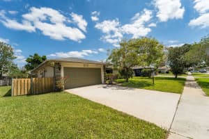 2550 Lochmore Road, Riviera Beach, FL 33407 - MLS#R11082297
