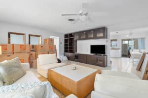 11 Sailfish Lane, Ocean Ridge, FL 33435 - MLS#R11082299