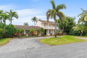 255 Russlyn Drive, West Palm Beach, FL 33405 - MLS#R11082318