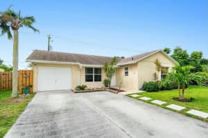 121 Deerfield Drive, Jupiter, FL 33458 Sold 07/21/25