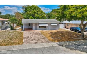 381 SW 2nd Street, Boca Raton, FL 33432 Sold 07/08/25