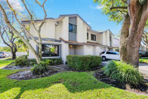 5220 Gate Lake Road 5220, Tamarac, FL 33319 Sold 08/05/25