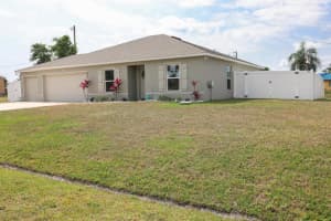 402 SE Doat Street, Port Saint Lucie, FL 34983 Sold 06/06/25