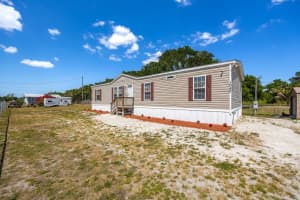 1040 Green St, Moore Haven, FL 33471, Sold 07/03/25