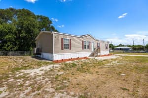 1040 Green St, Moore Haven, FL 33471, Sold 07/03/25