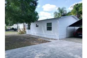 8245 SE 57th Drive, Okeechobee, FL 34974 Sold 06/27/25