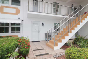 133 Lakes End Drive E1, Fort Pierce, FL 34982 - MLS#R11082465